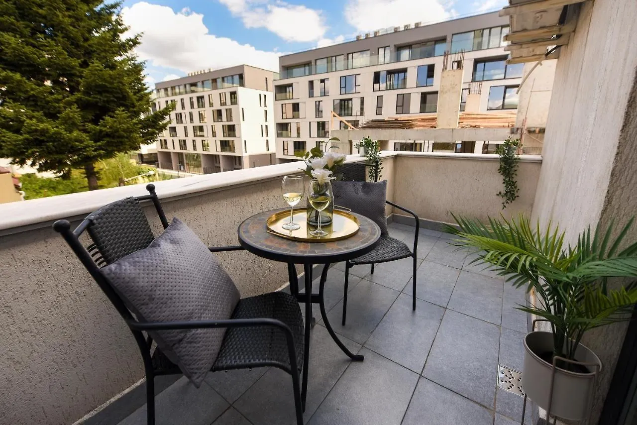 The Maze - Herastrau Penthouse & Rooftop Terrace Apartman Bukarest