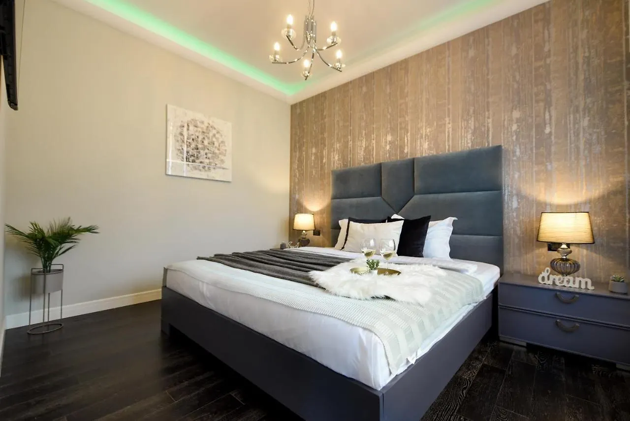 The Maze - Herastrau Penthouse & Rooftop Terrace Apartman Bukarest Románia